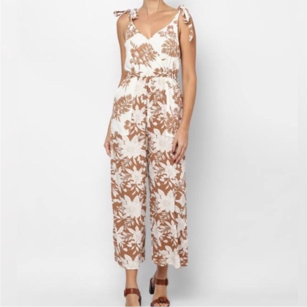 AE - Wide-Leg Floral Jumpsuit